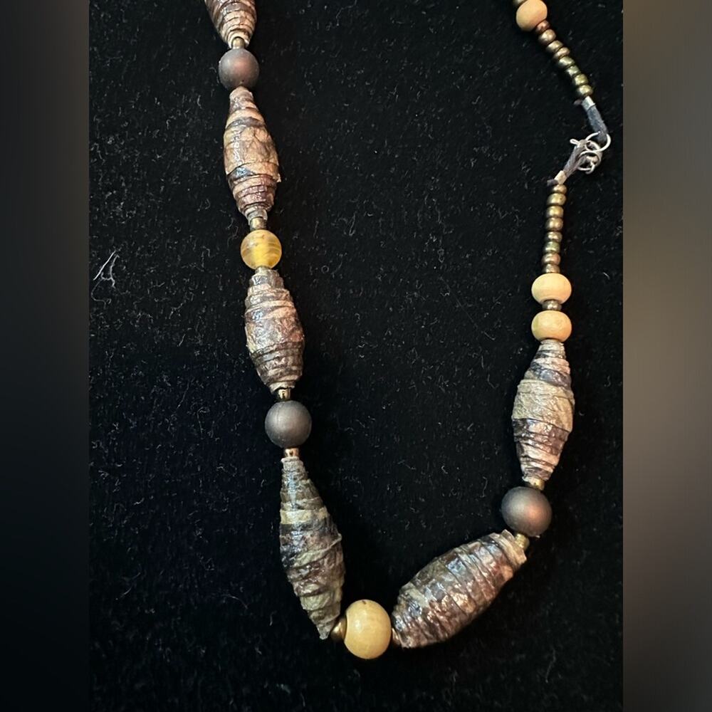 Handmade necklace - Picture 2 of 5